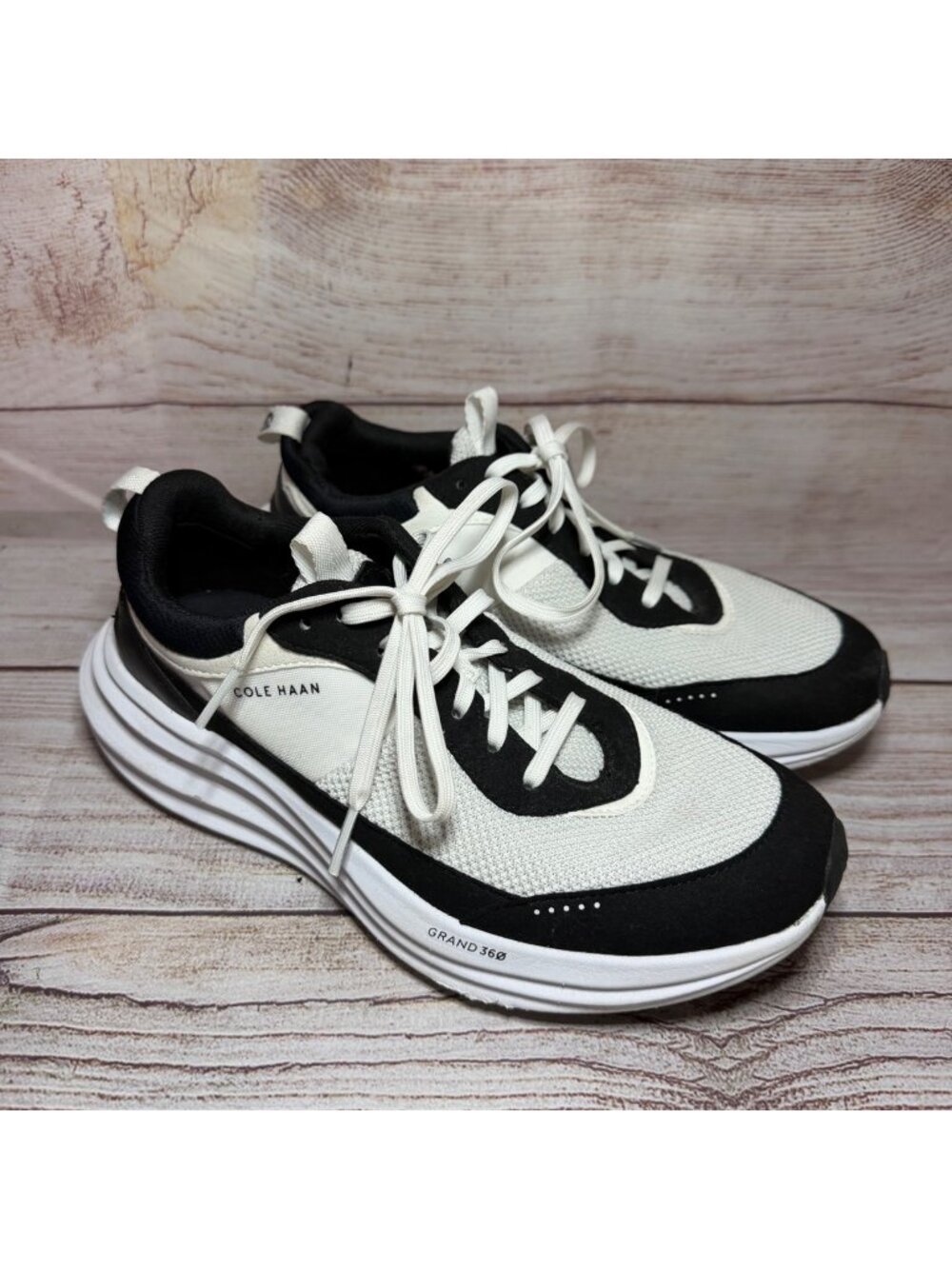 Cole Haan Original Grand Quadstreak Sneakers Men’s 7 B White Black